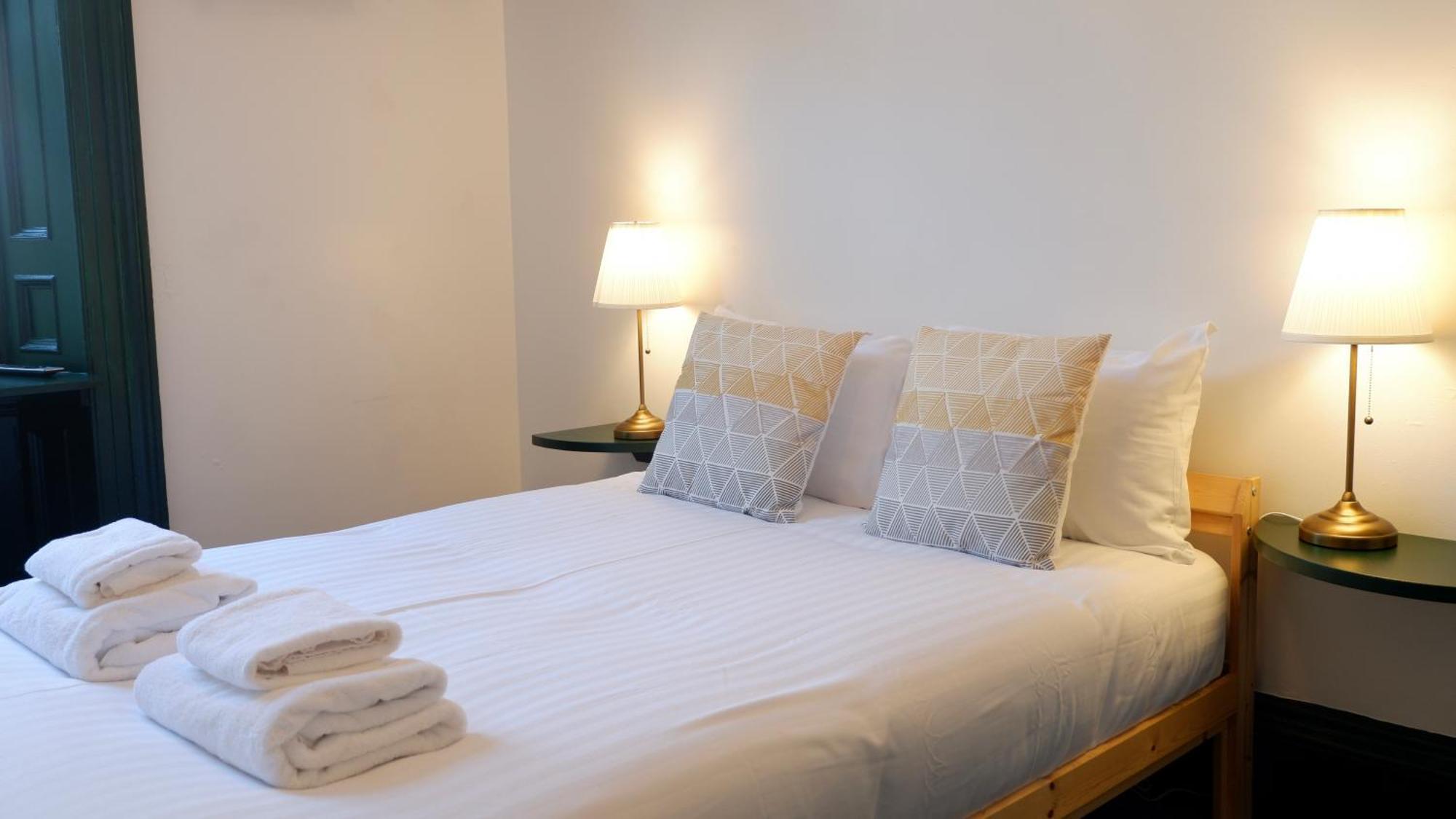 4 Friends House Hotel Edinburgh Bagian luar foto