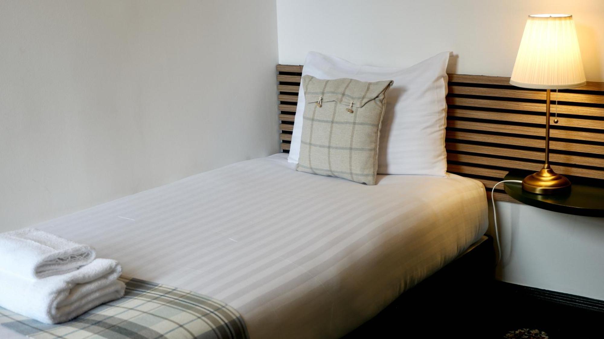 4 Friends House Hotel Edinburgh Ruang foto