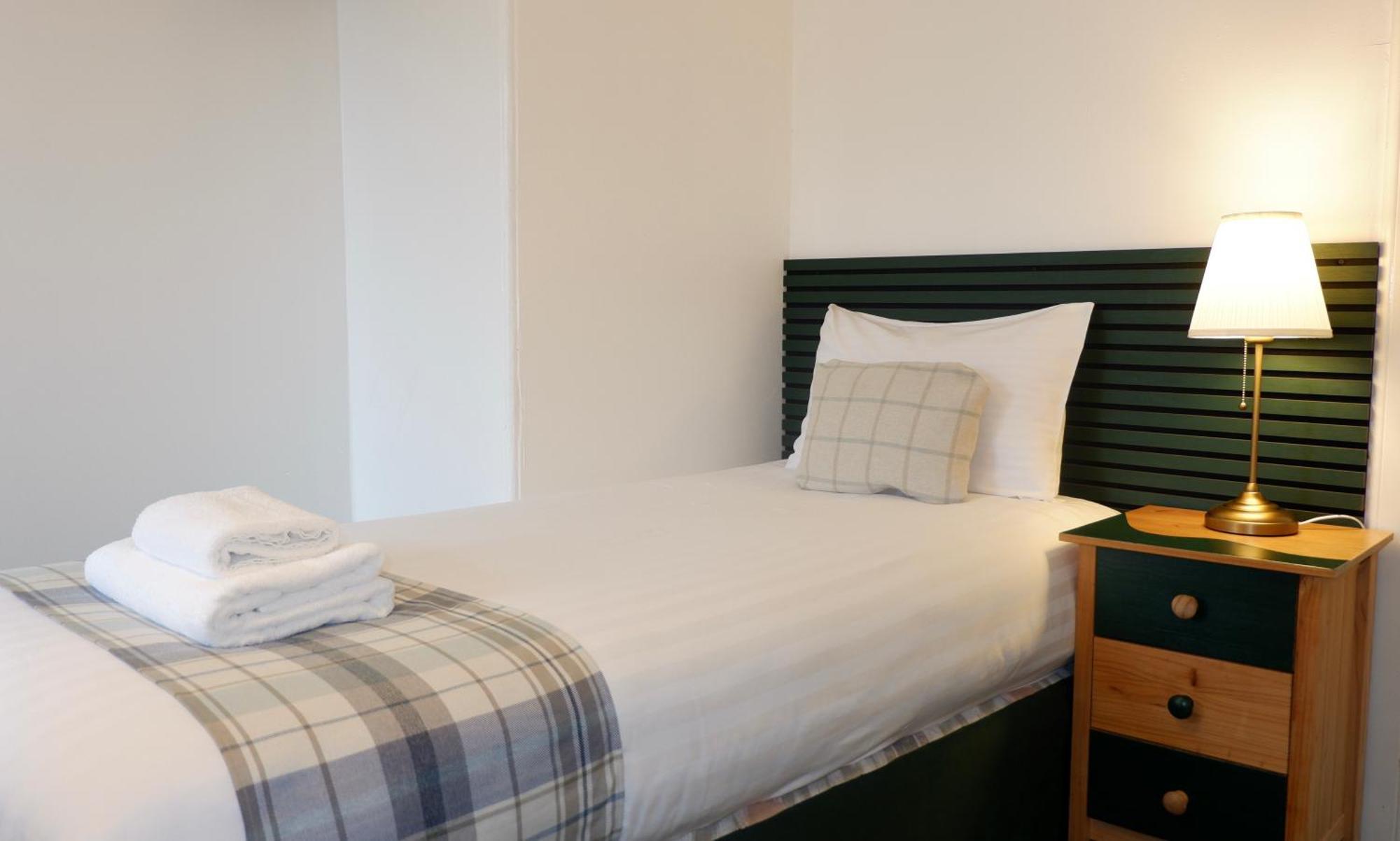 4 Friends House Hotel Edinburgh Bagian luar foto