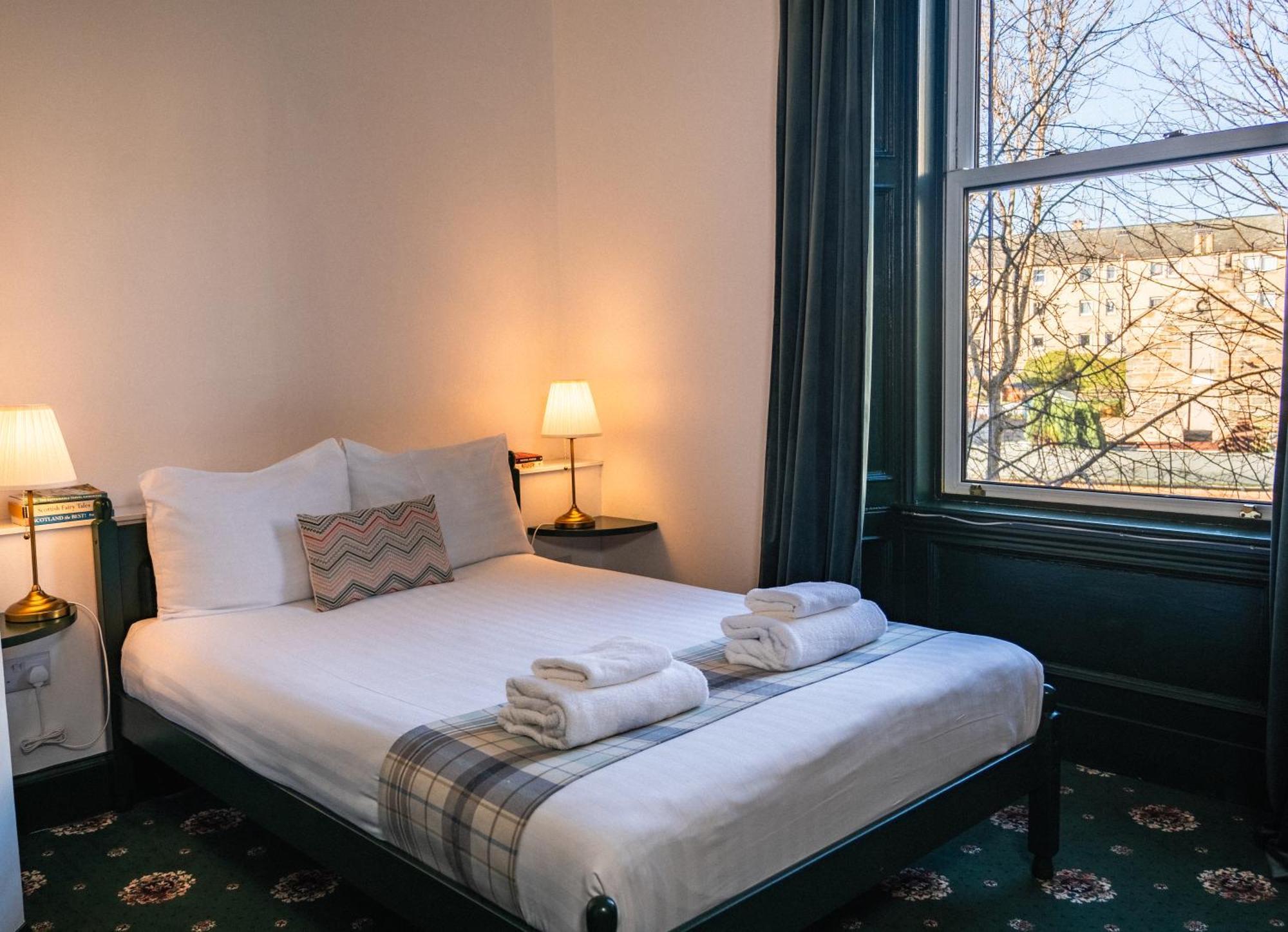 4 Friends House Hotel Edinburgh Bagian luar foto