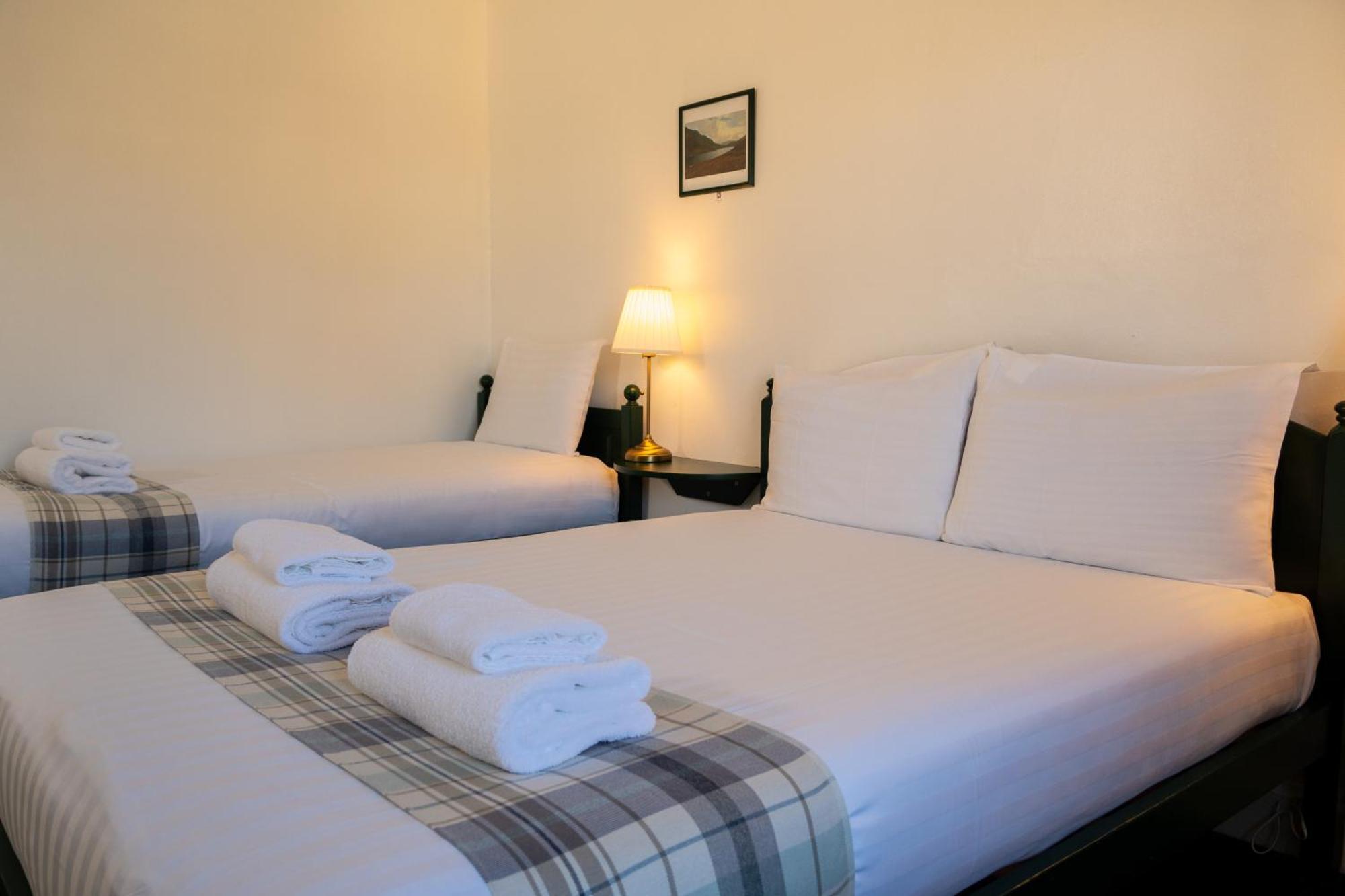 4 Friends House Hotel Edinburgh Bagian luar foto